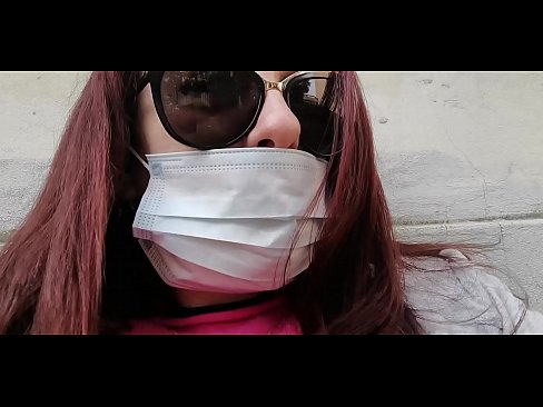 ❤️ Nicoletta sa pomstí svojmu susedovi a vymočí sa mu do garáže (Špeciálna talianska karanténa Covid19) ️❌ Krásne porno na nás